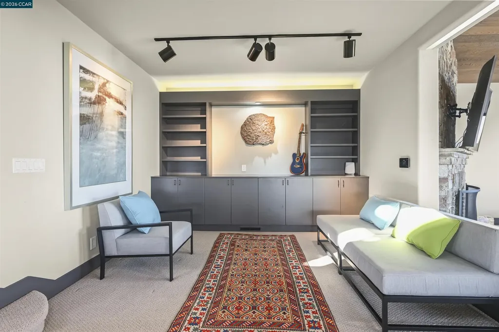 3284 Surmont Drive Lafayette CA 94549