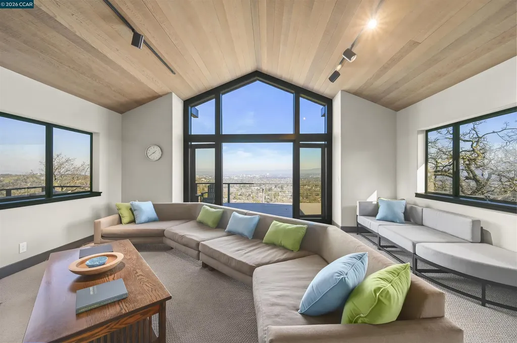 3284 Surmont Drive Lafayette CA 94549