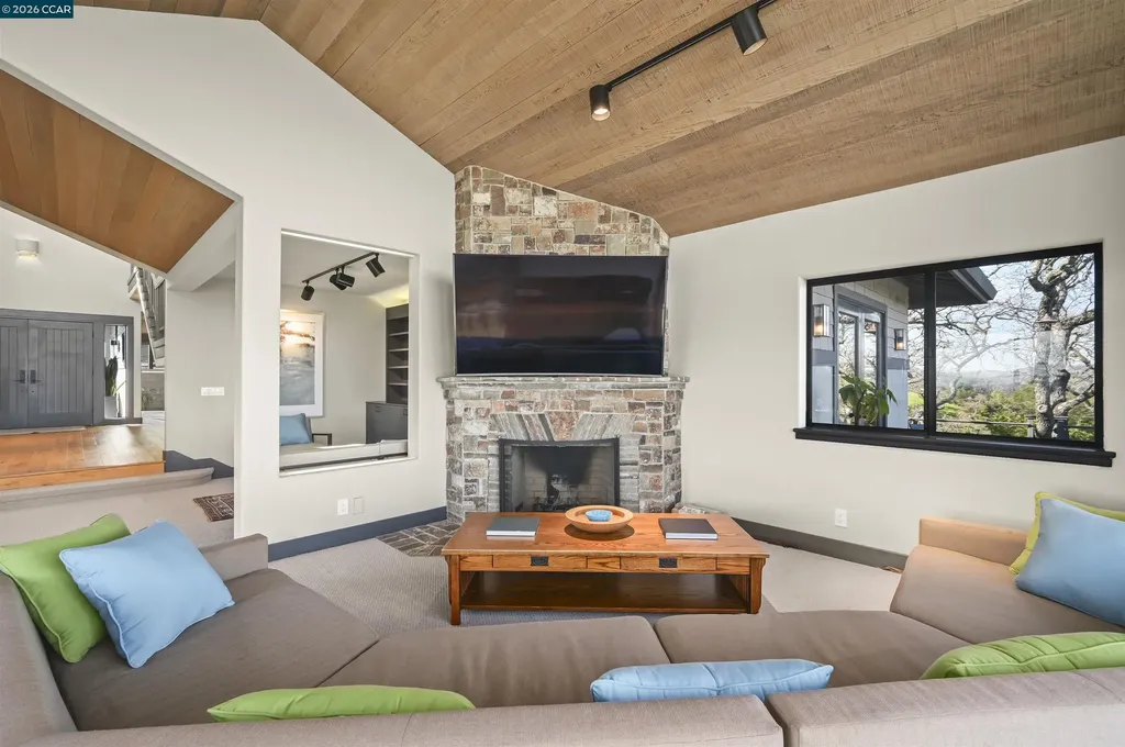 3284 Surmont Drive Lafayette CA 94549