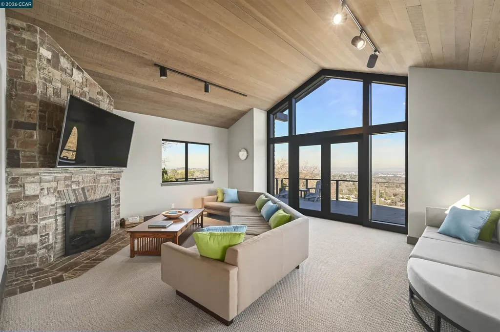 3284 Surmont Drive Lafayette CA 94549