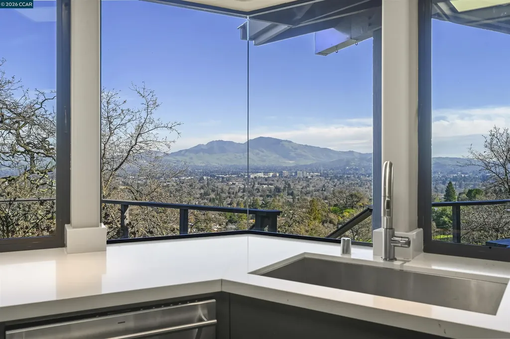 3284 Surmont Drive Lafayette CA 94549