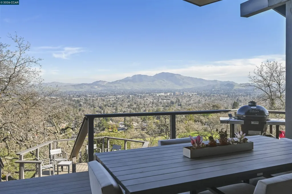 3284 Surmont Drive Lafayette CA 94549