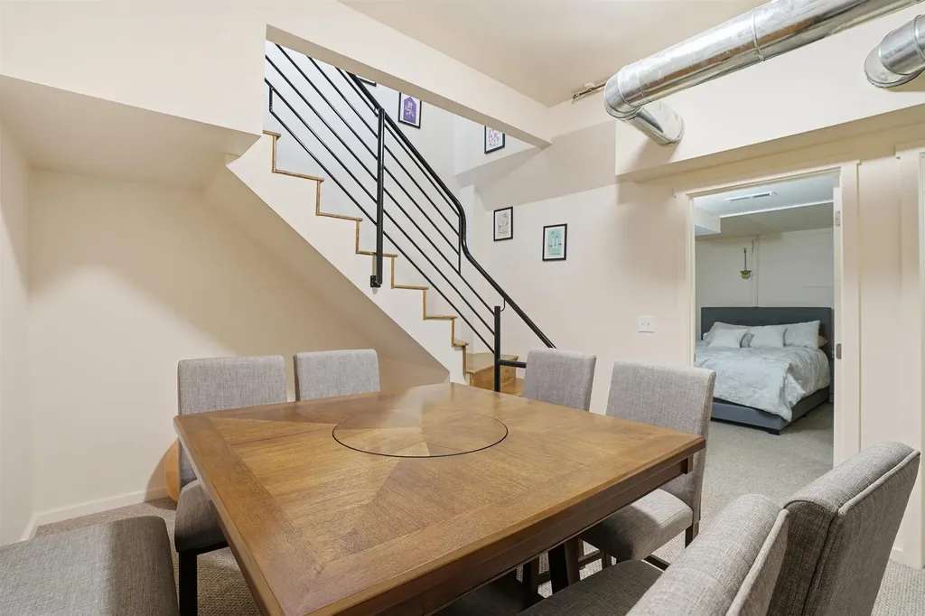 733 Loring Avenue Crockett CA 94525