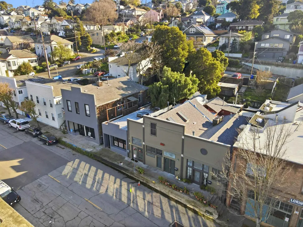 733 Loring Avenue Crockett CA 94525
