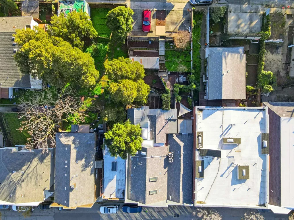 733 Loring Avenue Crockett CA 94525