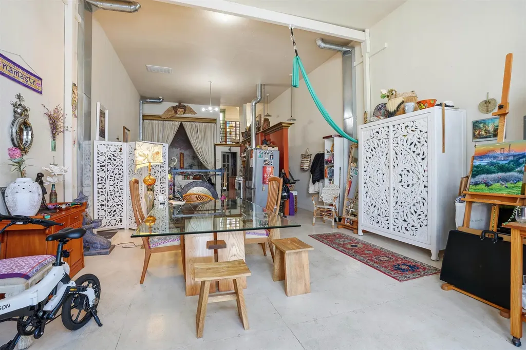 733 Loring Avenue Crockett CA 94525