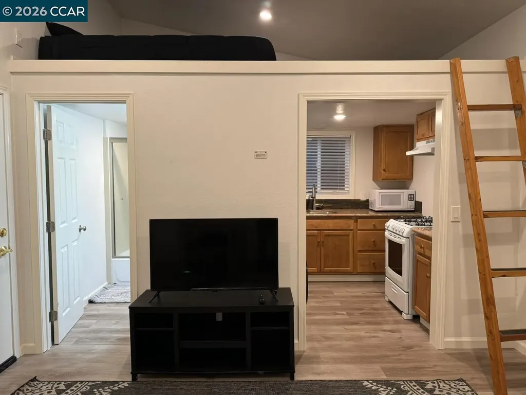 6167 Overdale Oakland CA 94605