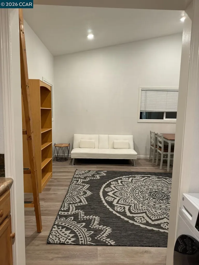 6167 Overdale Oakland CA 94605