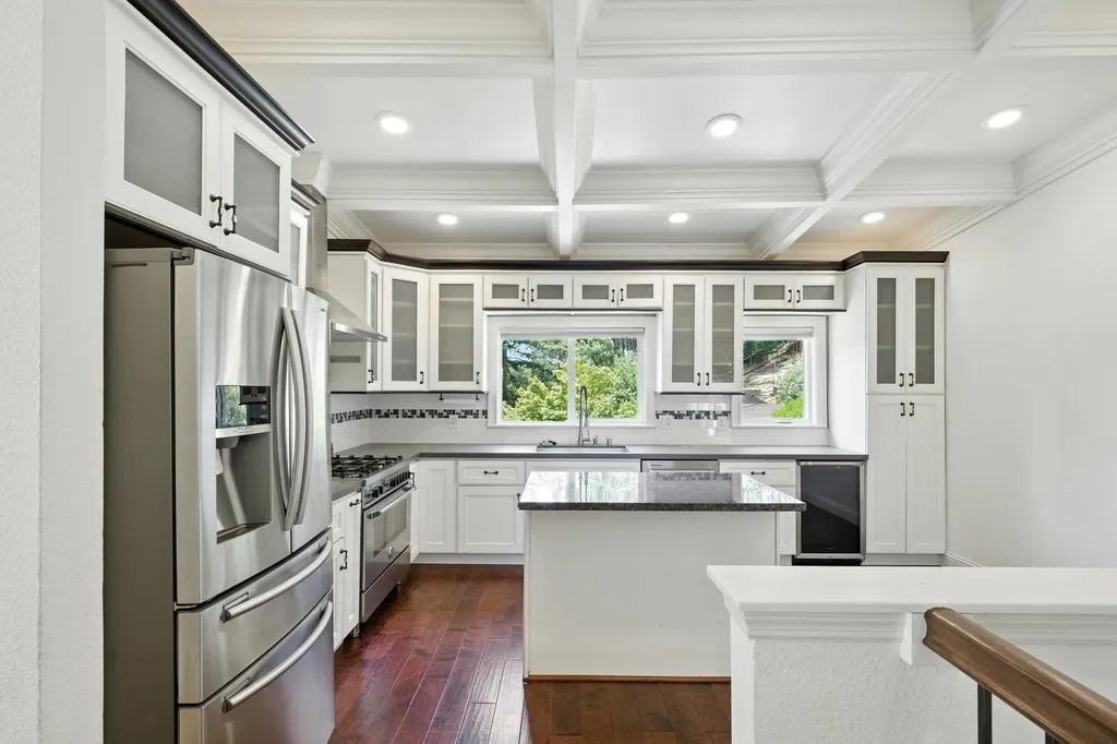 18 Conrad Court Oakland CA 94611