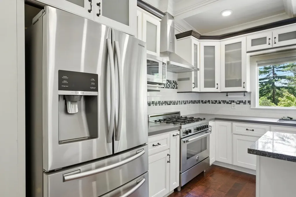18 Conrad Court Oakland CA 94611