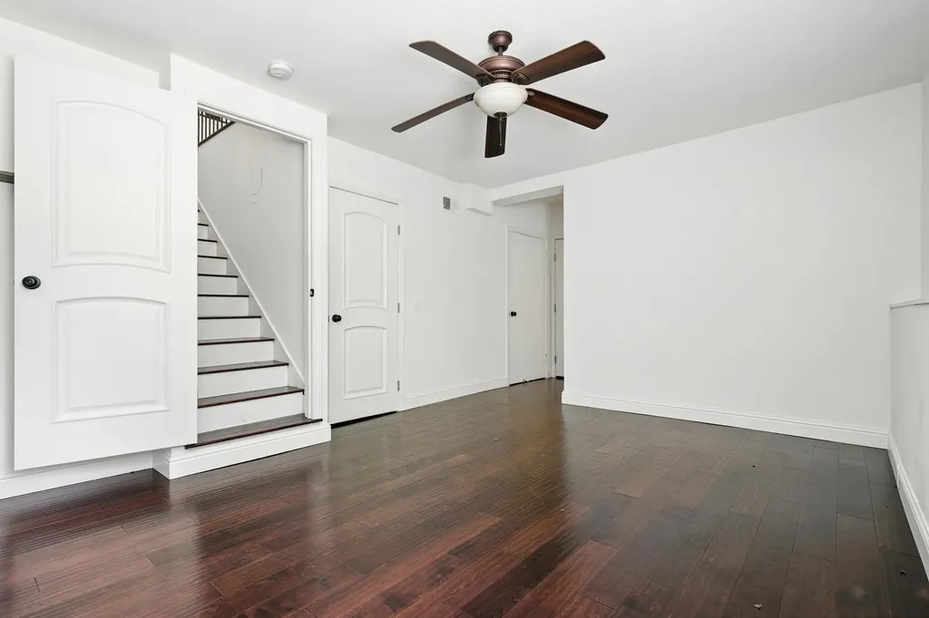 18 Conrad Court Oakland CA 94611