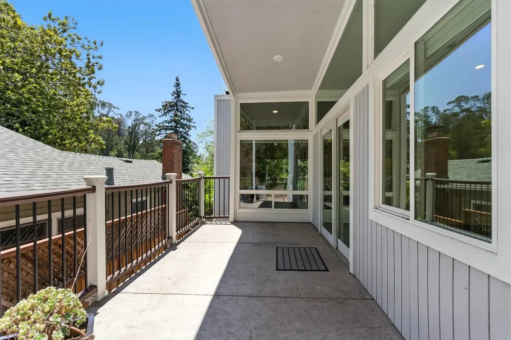 18 Conrad Court Oakland CA 94611
