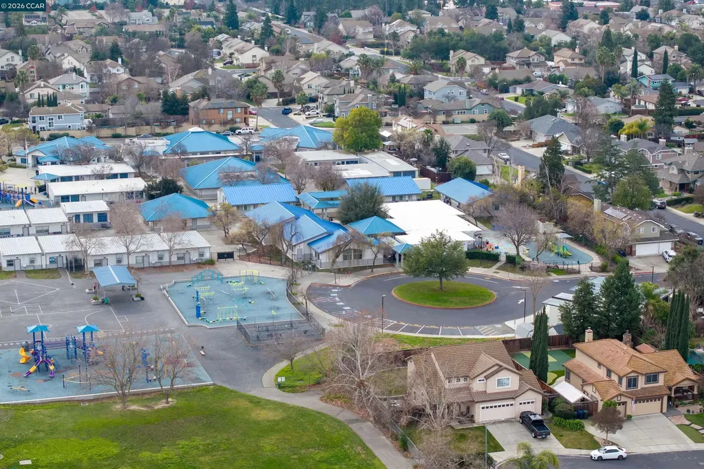 5833 Singing Hills Avenue Livermore CA 94551