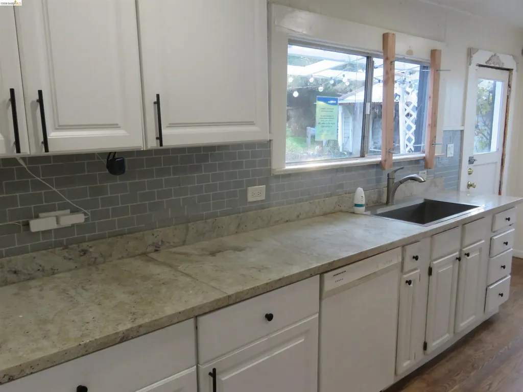 1731 San Pablo Avenue Pinole CA 94564