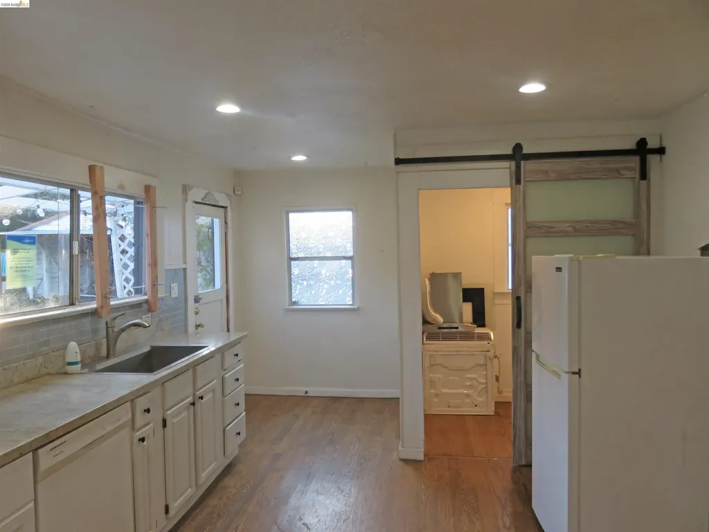 1731 San Pablo Avenue Pinole CA 94564