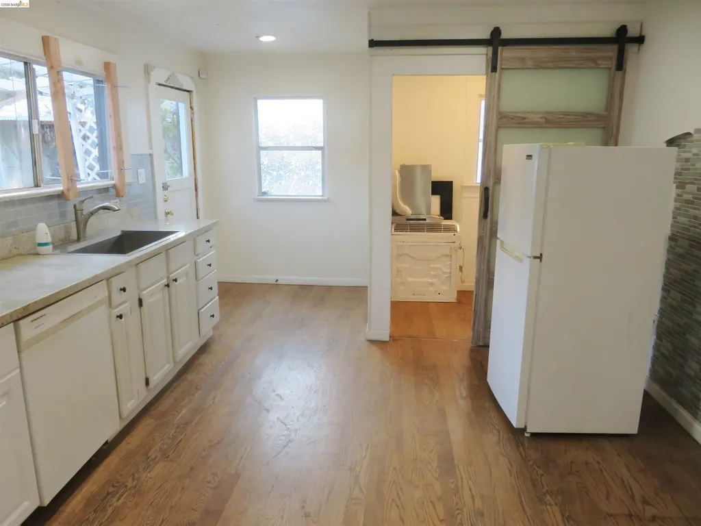 1731 San Pablo Avenue Pinole CA 94564