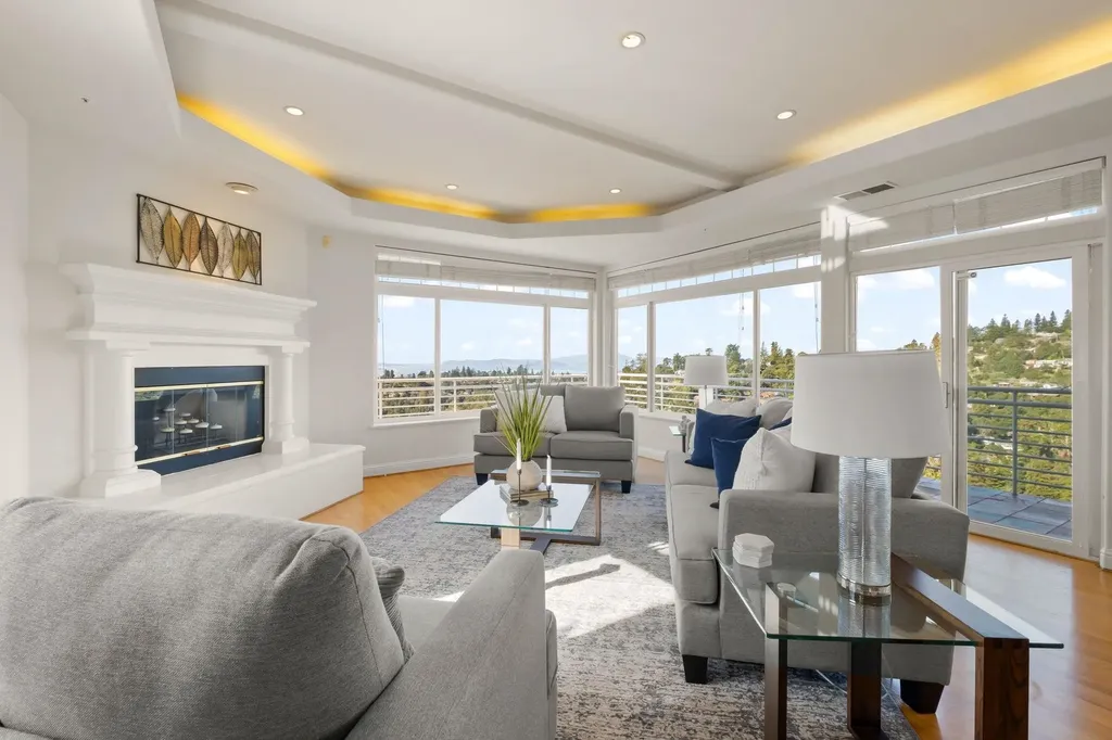 6070 Mazuela Drive Oakland CA 94611