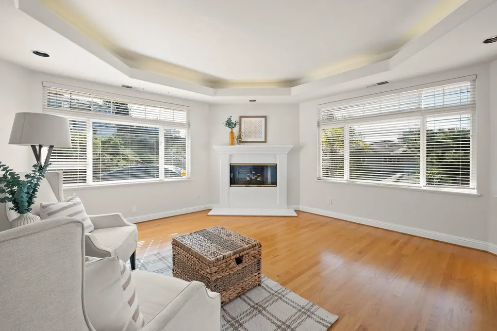 6070 Mazuela Drive Oakland CA 94611