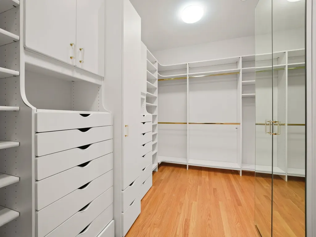 6070 Mazuela Drive Oakland CA 94611