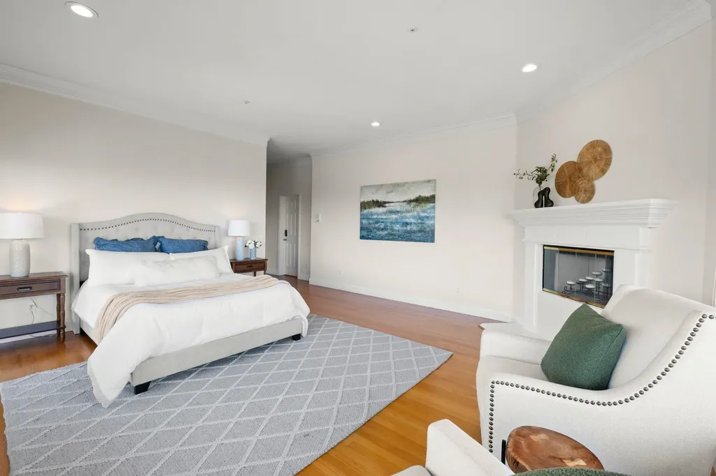 6070 Mazuela Drive Oakland CA 94611