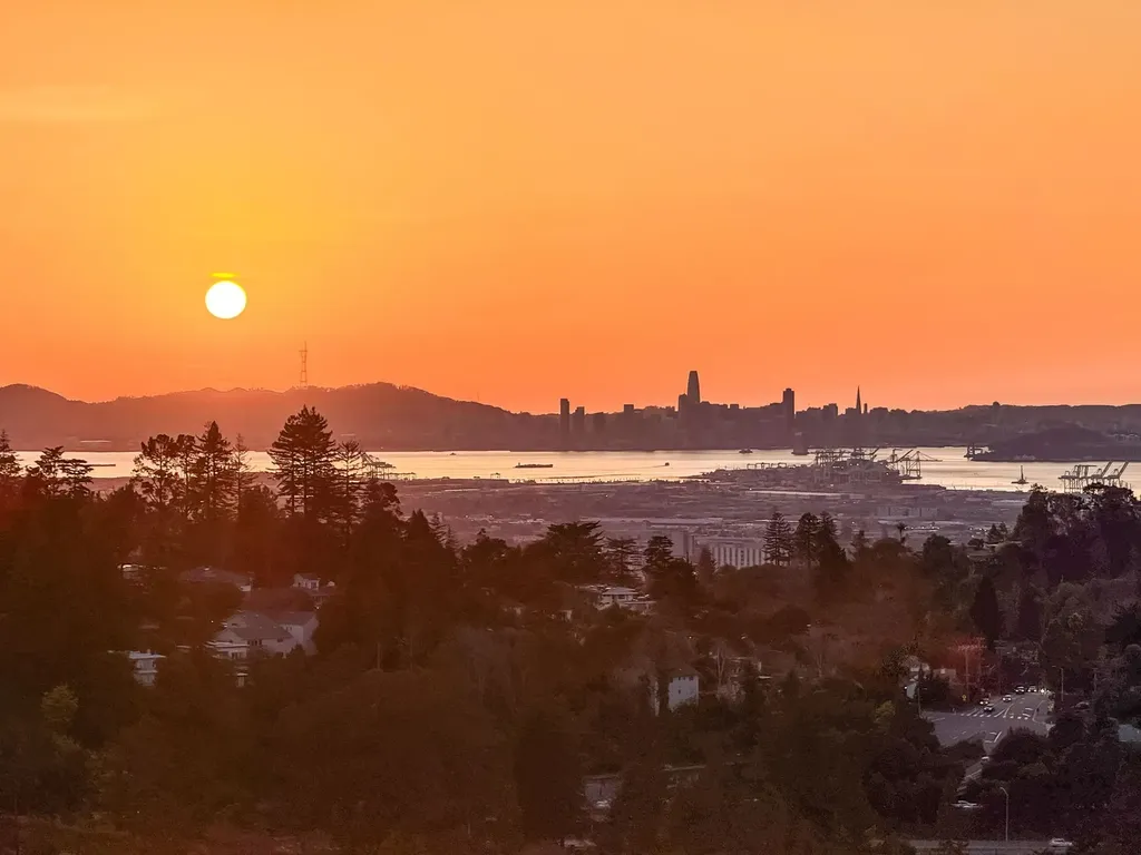 6070 Mazuela Drive Oakland CA 94611