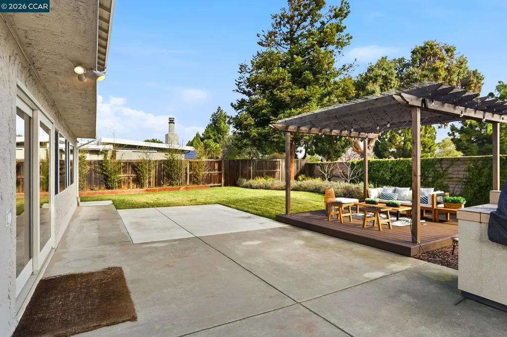 8106 Pebble Beach Avenue Newark CA 94560