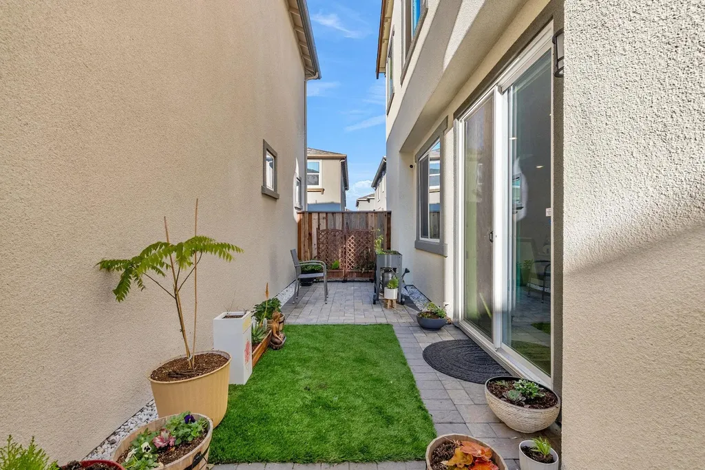 9 Cedar Court Pittsburg CA 94565