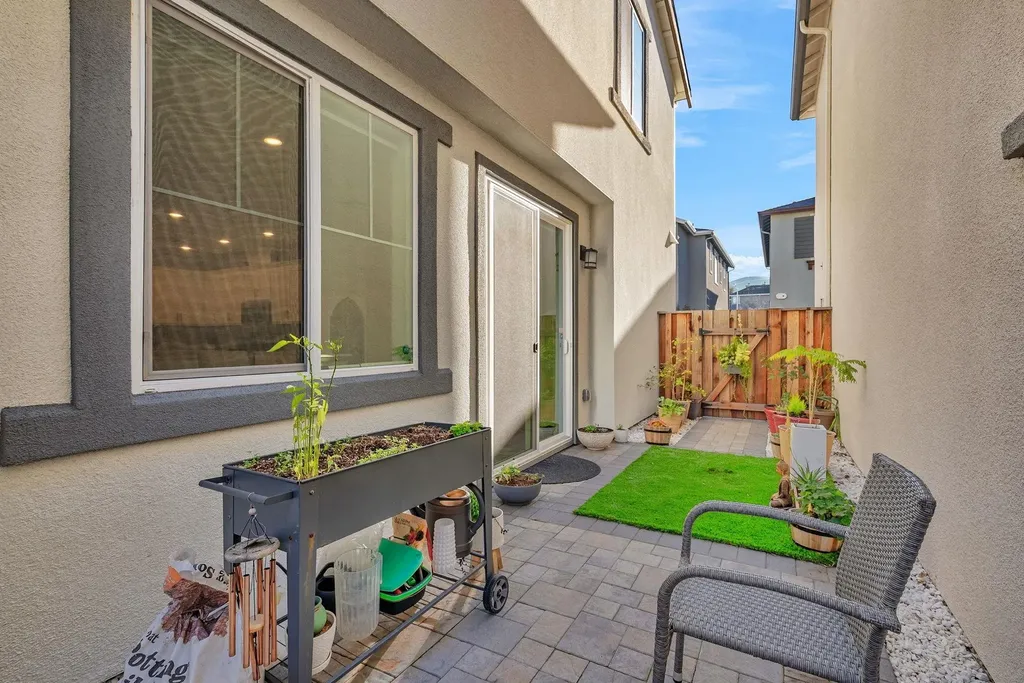 9 Cedar Court Pittsburg CA 94565