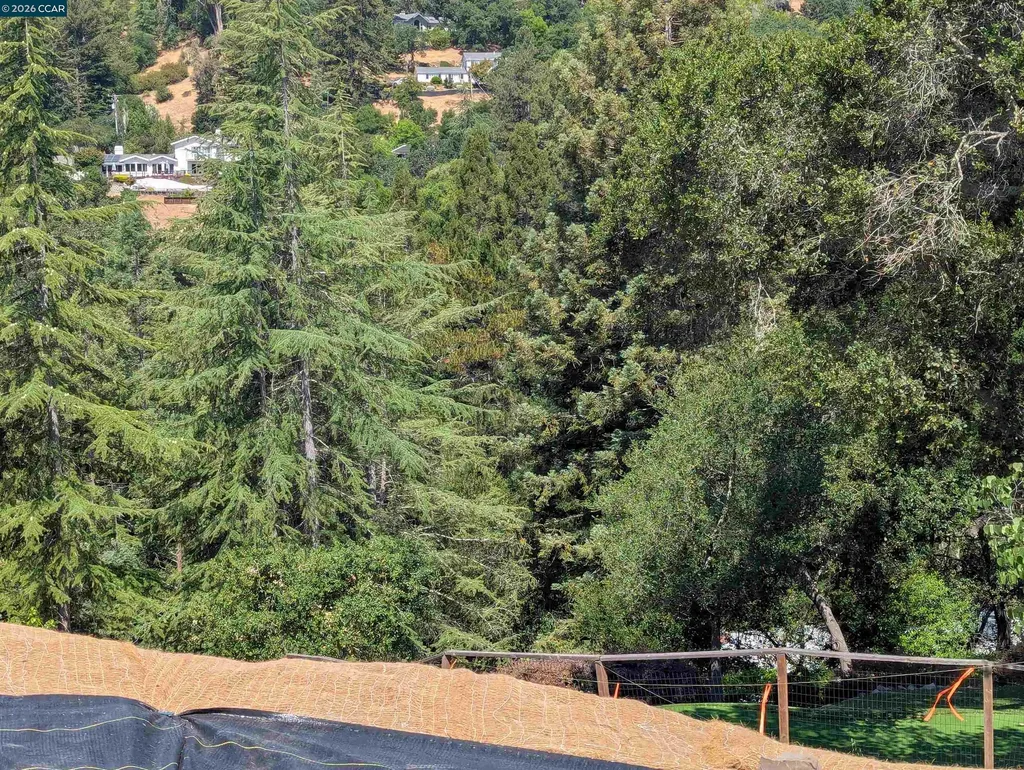 13 St. James Court Orinda CA 94563