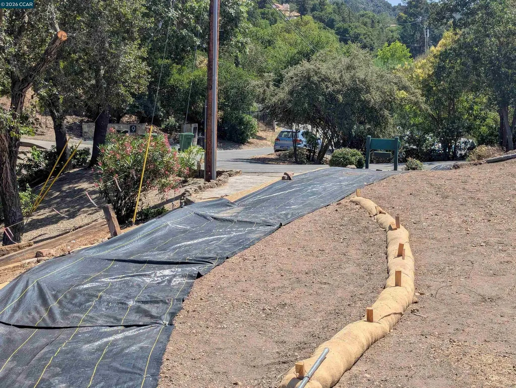 13 St. James Court Orinda CA 94563