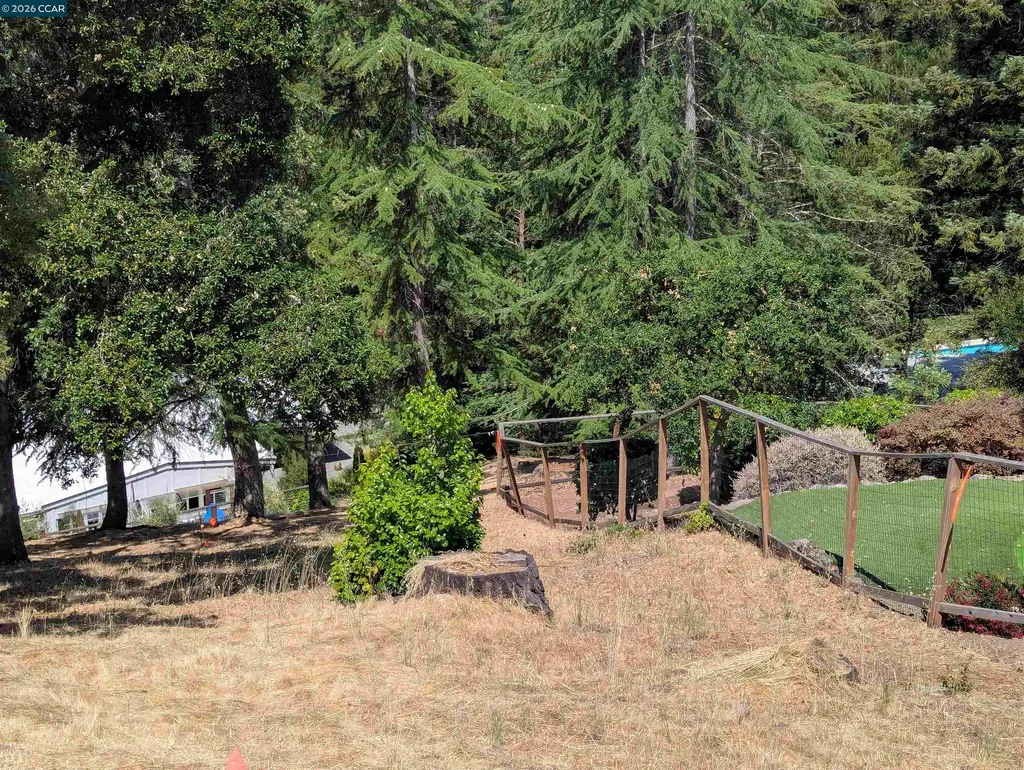 13 St. James Court Orinda CA 94563