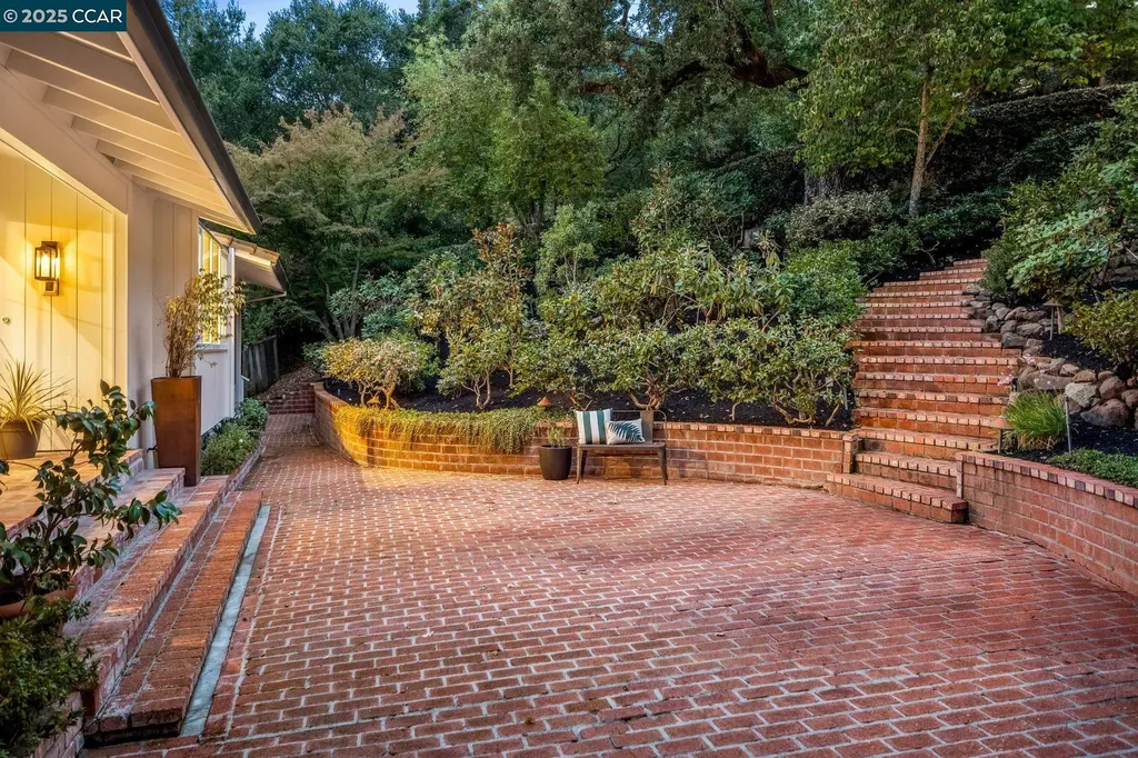 4500 Canyon Road Lafayette CA 94549