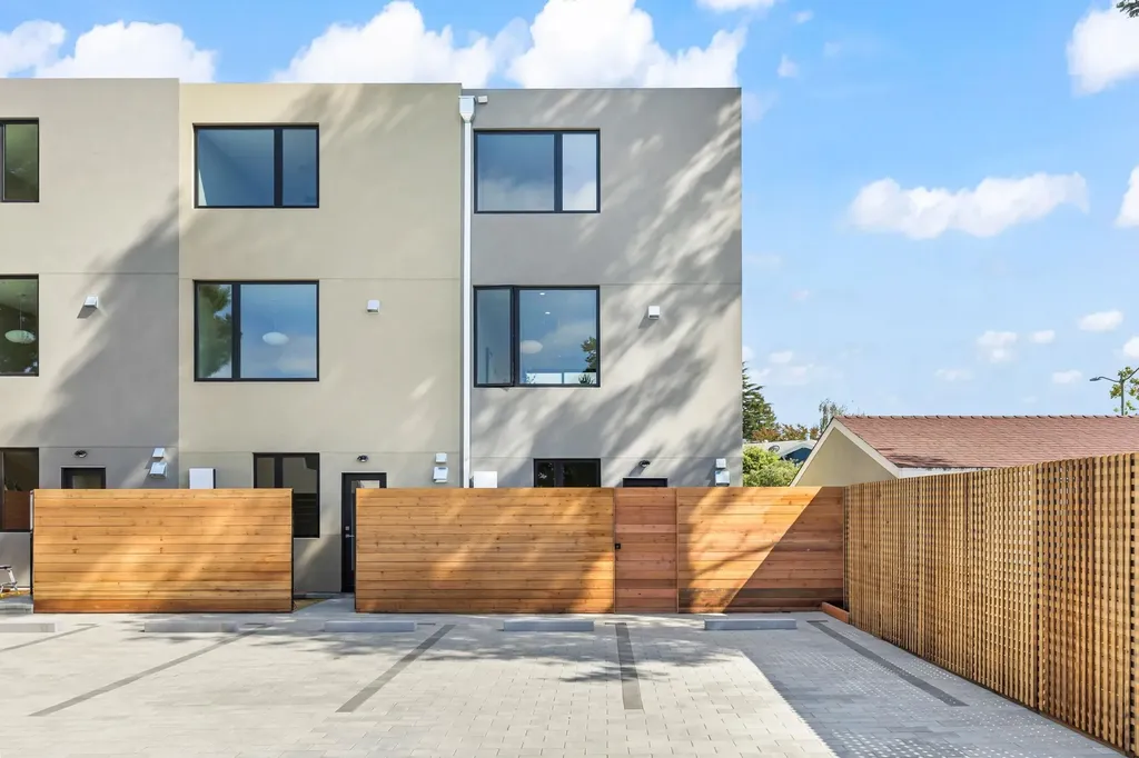 1235 Hampel Street Oakland CA 94602