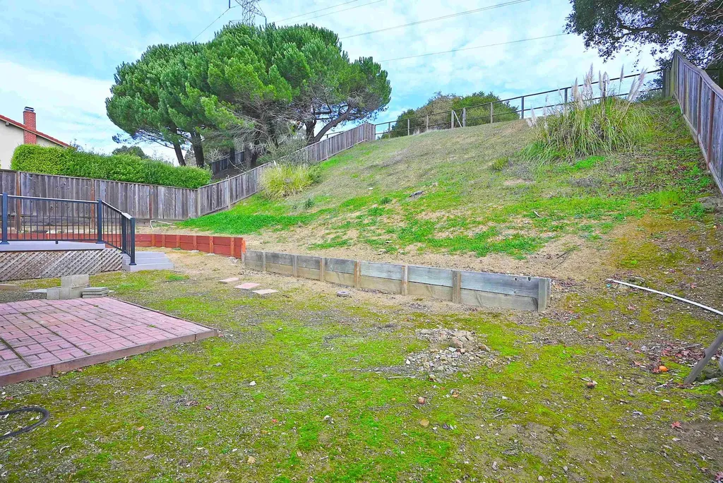 17764 Columbia Drive Castro Valley CA 94552