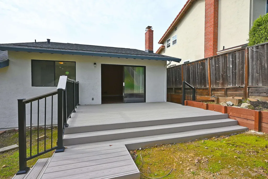 17764 Columbia Drive Castro Valley CA 94552