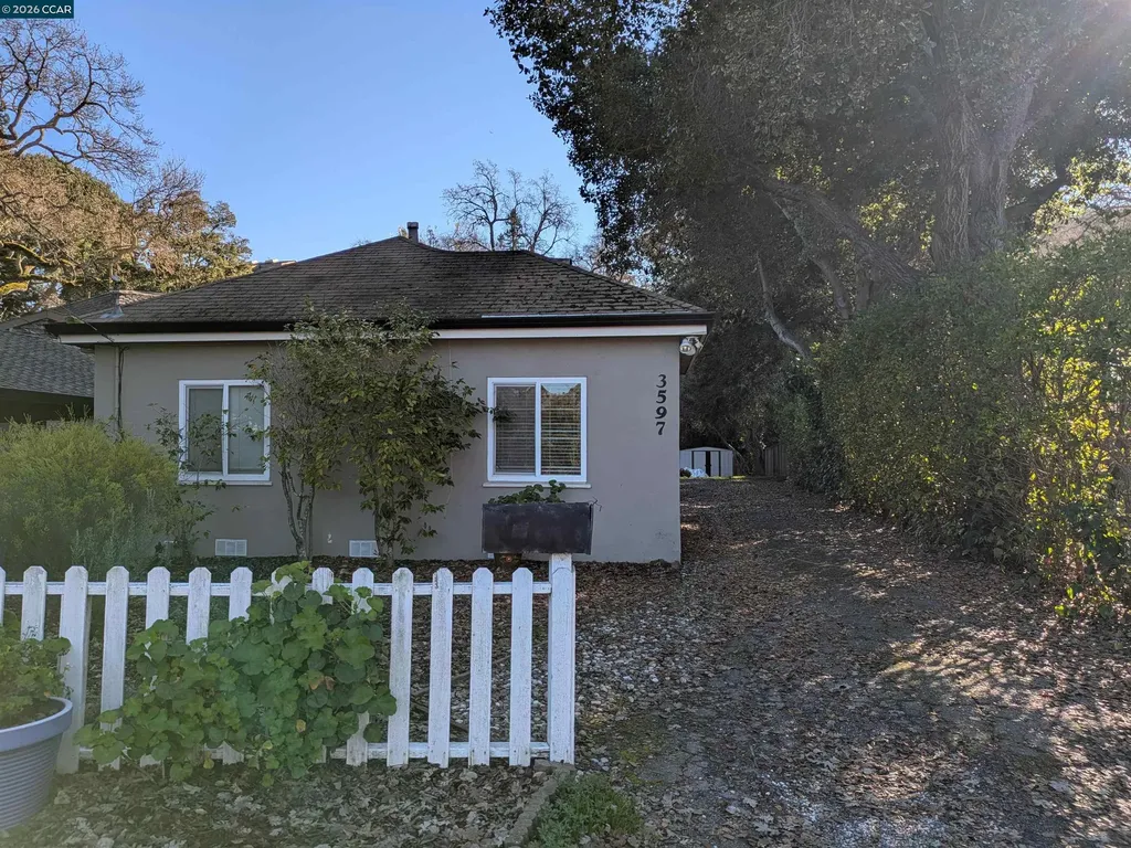 3597 Walnut Street Lafayette CA 94549