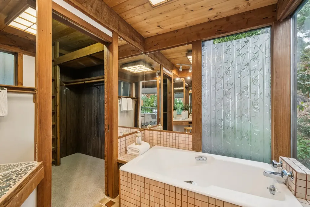 2835 Morley Drive Oakland CA 94611