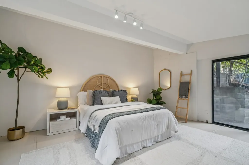 2835 Morley Drive Oakland CA 94611