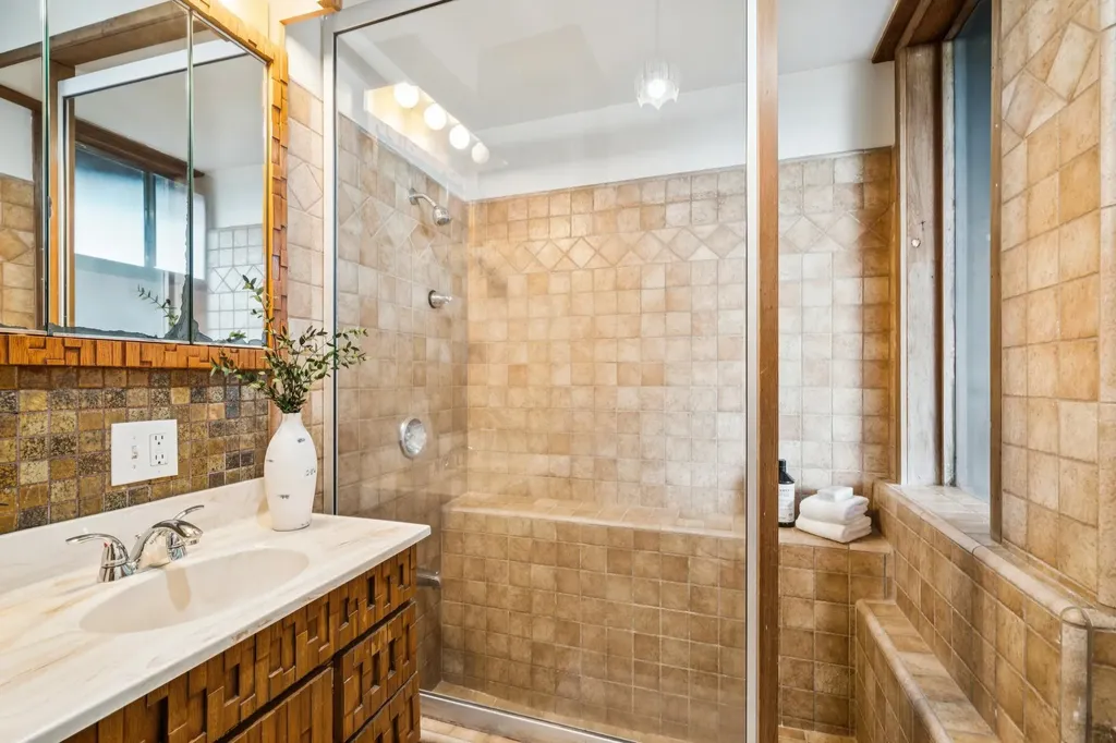 2835 Morley Drive Oakland CA 94611