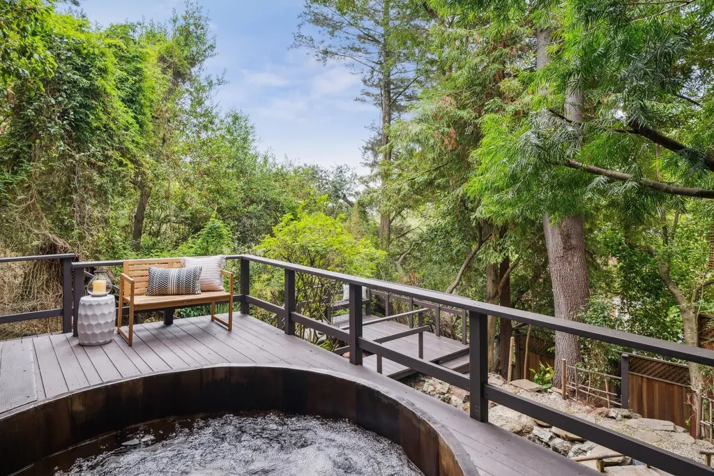 2835 Morley Drive Oakland CA 94611