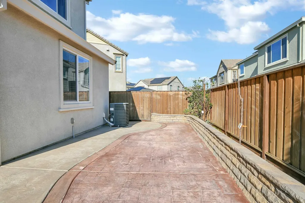 5425 Alvar Loop Antioch CA 94531