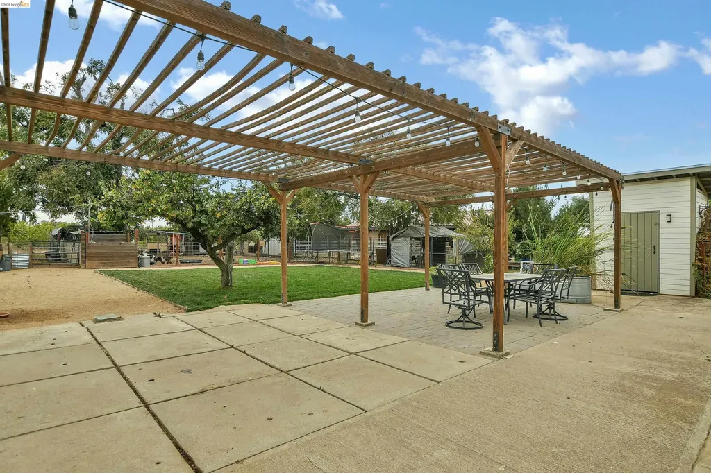 2661 Walnut Boulevard Brentwood CA 94513