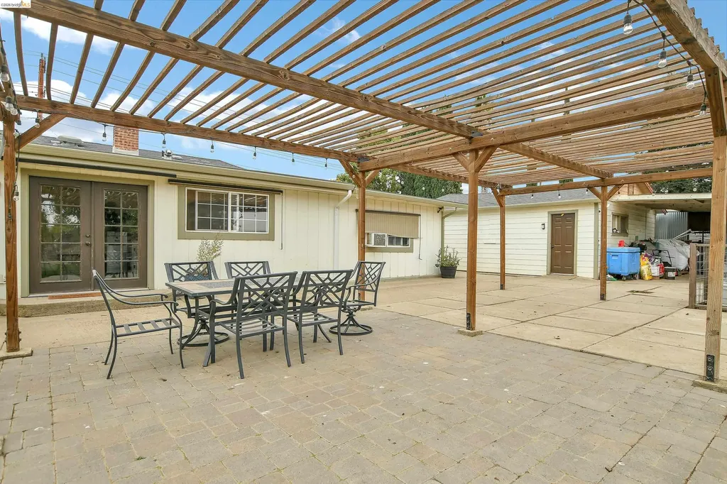 2661 Walnut Boulevard Brentwood CA 94513