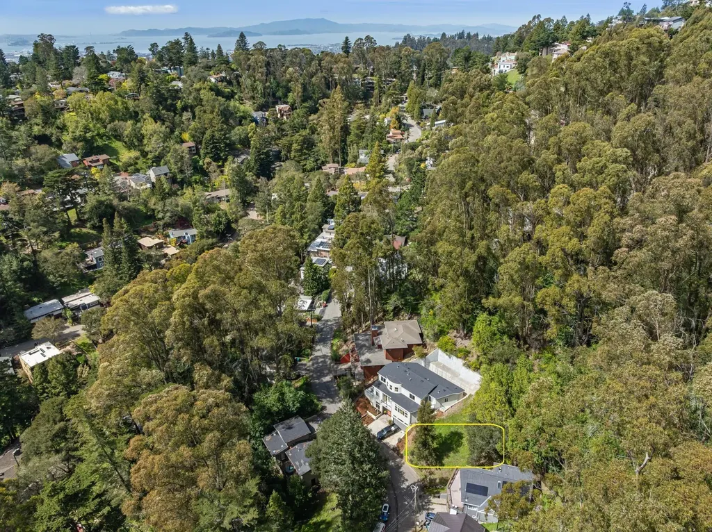 0 Arrowhead Drive Oakland CA 94611