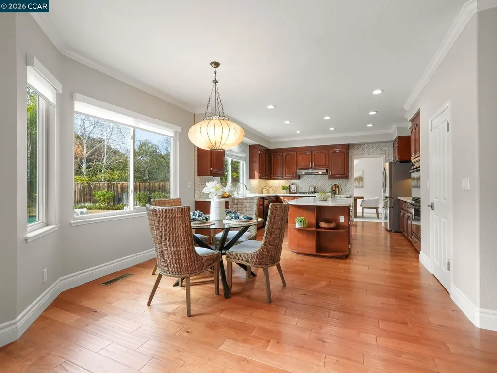 376 Blue Oak Lane Clayton CA 94517