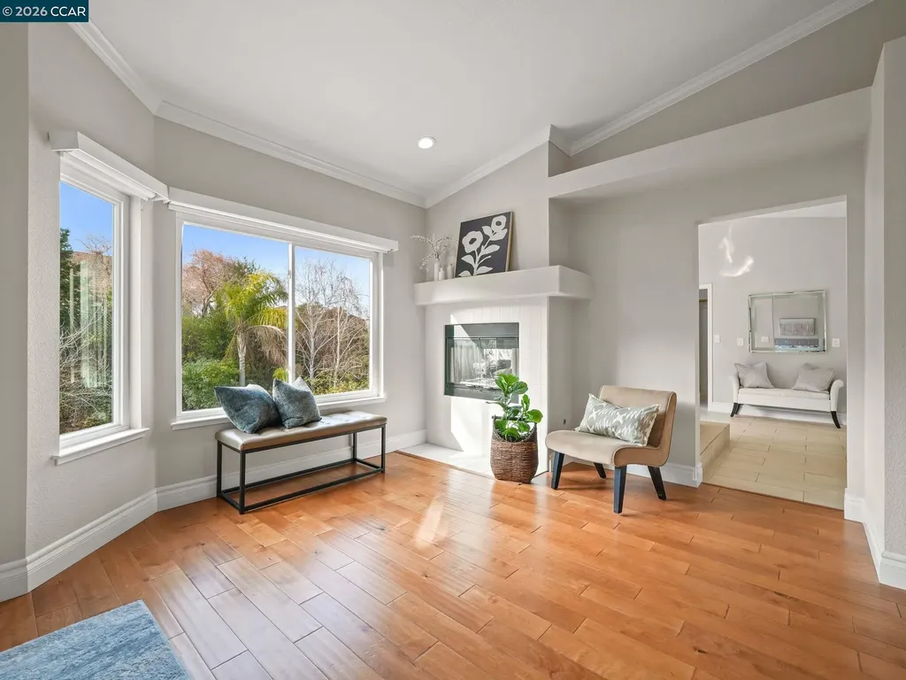 376 Blue Oak Lane Clayton CA 94517