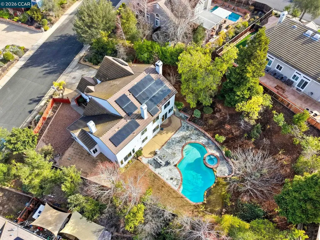 376 Blue Oak Lane Clayton CA 94517