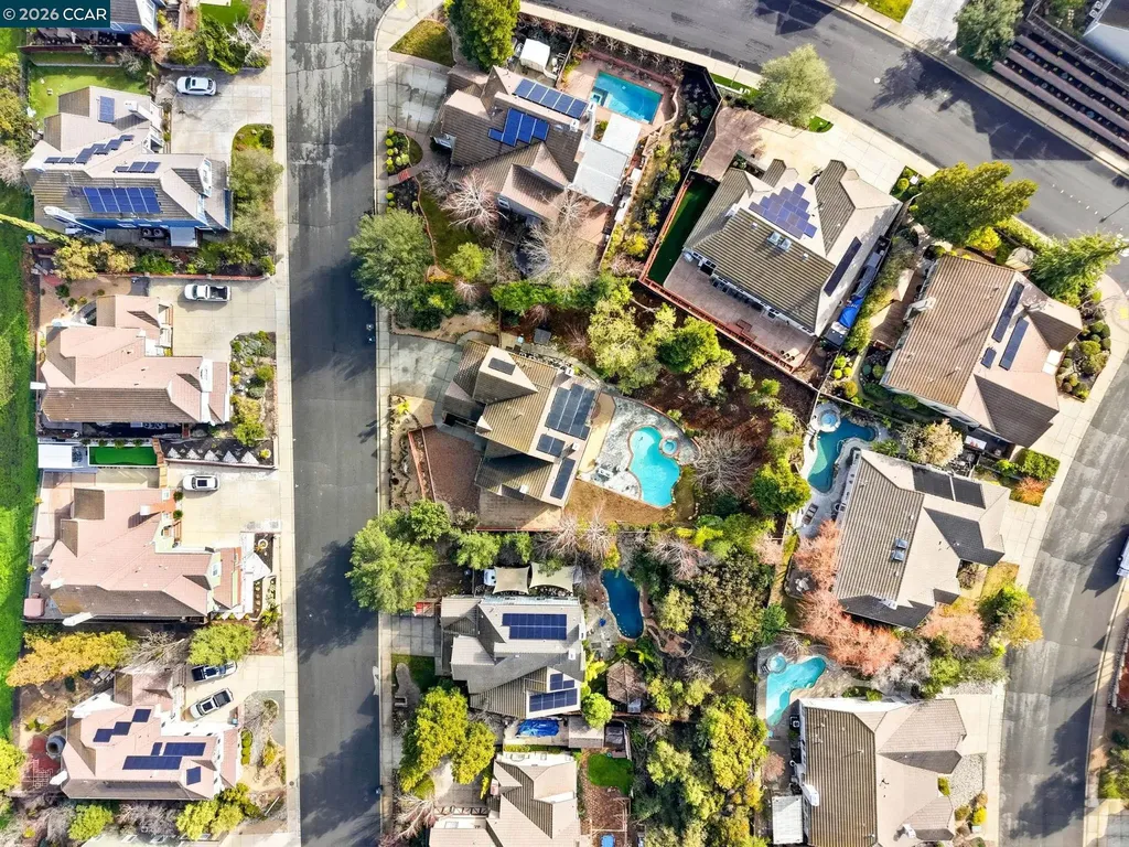 376 Blue Oak Lane Clayton CA 94517