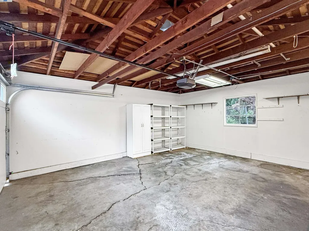 1516 Grove Way Hayward CA 94546