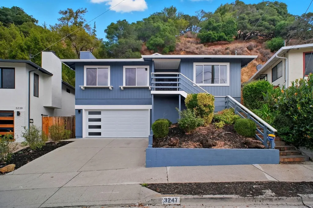 3247 Revere Avenue Oakland CA 94605